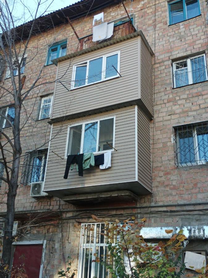 Аппартаментов В Золотом Квадрате Bishkek Habitación foto